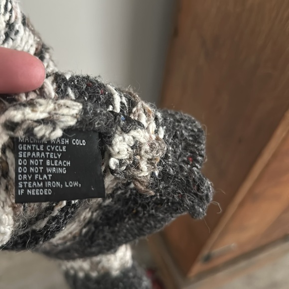 Rustic Looking Outdoor Sweater/Cardigan ..Unisex - Picture 10 of 10